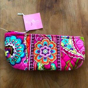Vera Bradley brush & pencil pink swirls